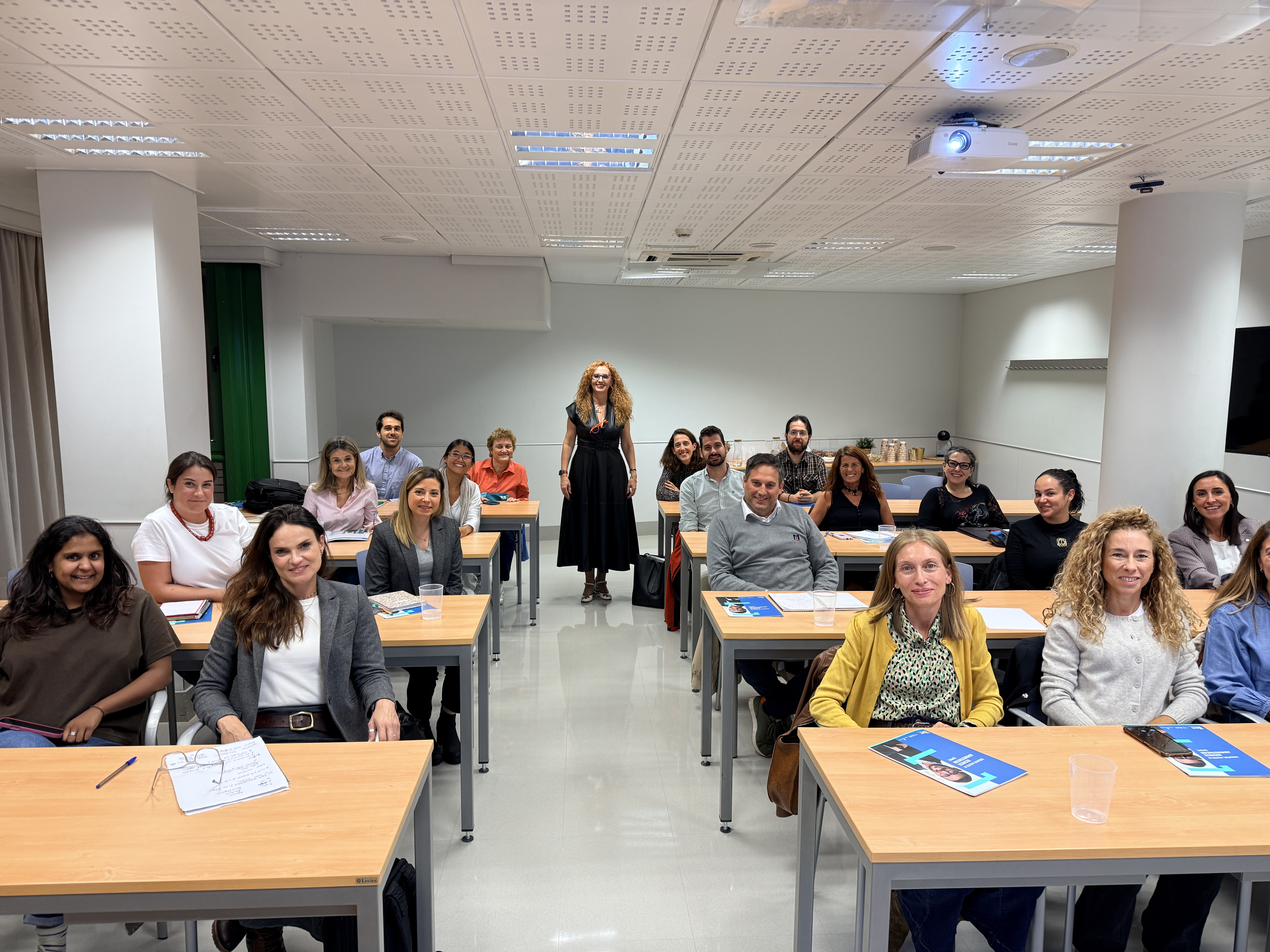 Sandra Martín impartiendo formación